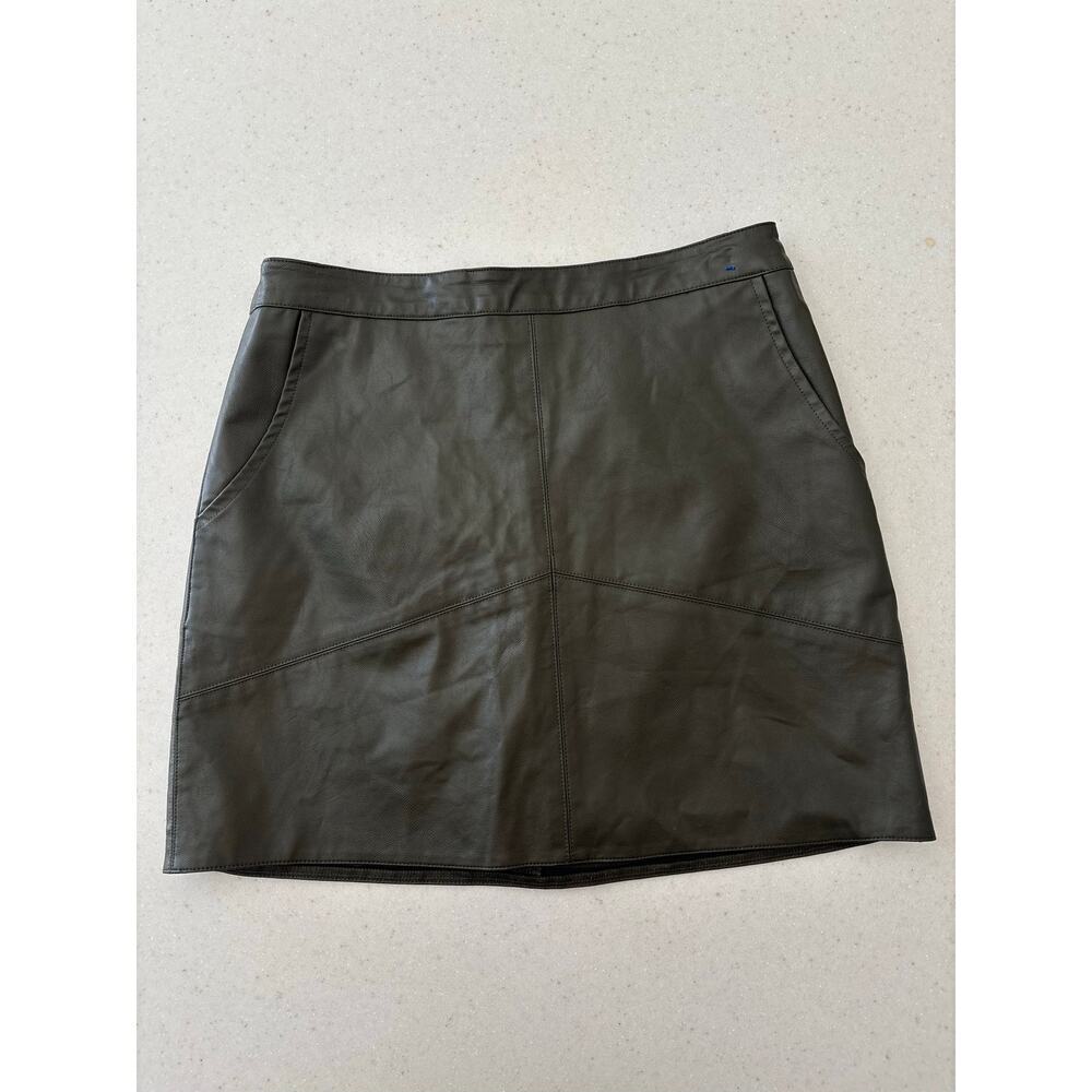 Harper Heritage Faux Leather Mini Skirt XS Olive Green A-Line Zip Back Pockets - Picture 4 of 13